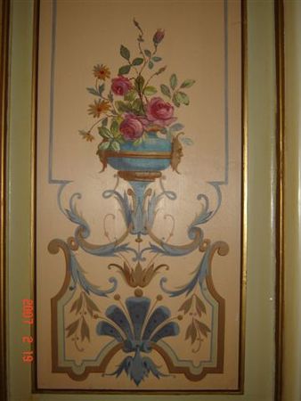 Décor sur boiseries restauré Décor sur boiseries restauré