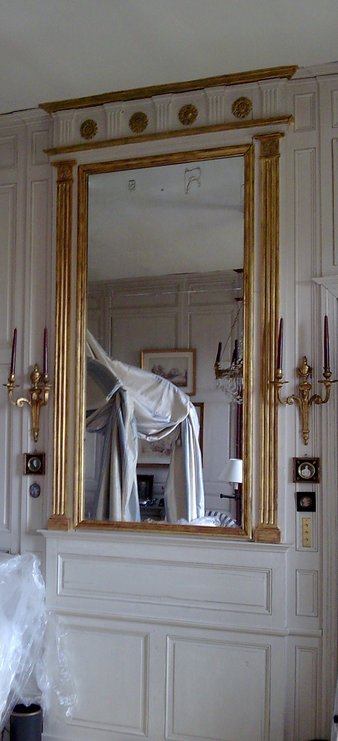 Patine et dorure sur les miroirs des chambres Patine et dorure sur les miroirs des chambres